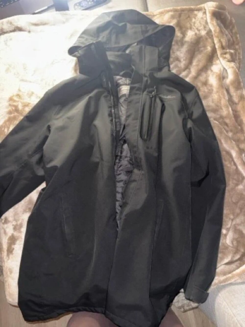 Eddie Bauer Black Hooded Winter Jacket – Size M – Insulated Outdoor Coat